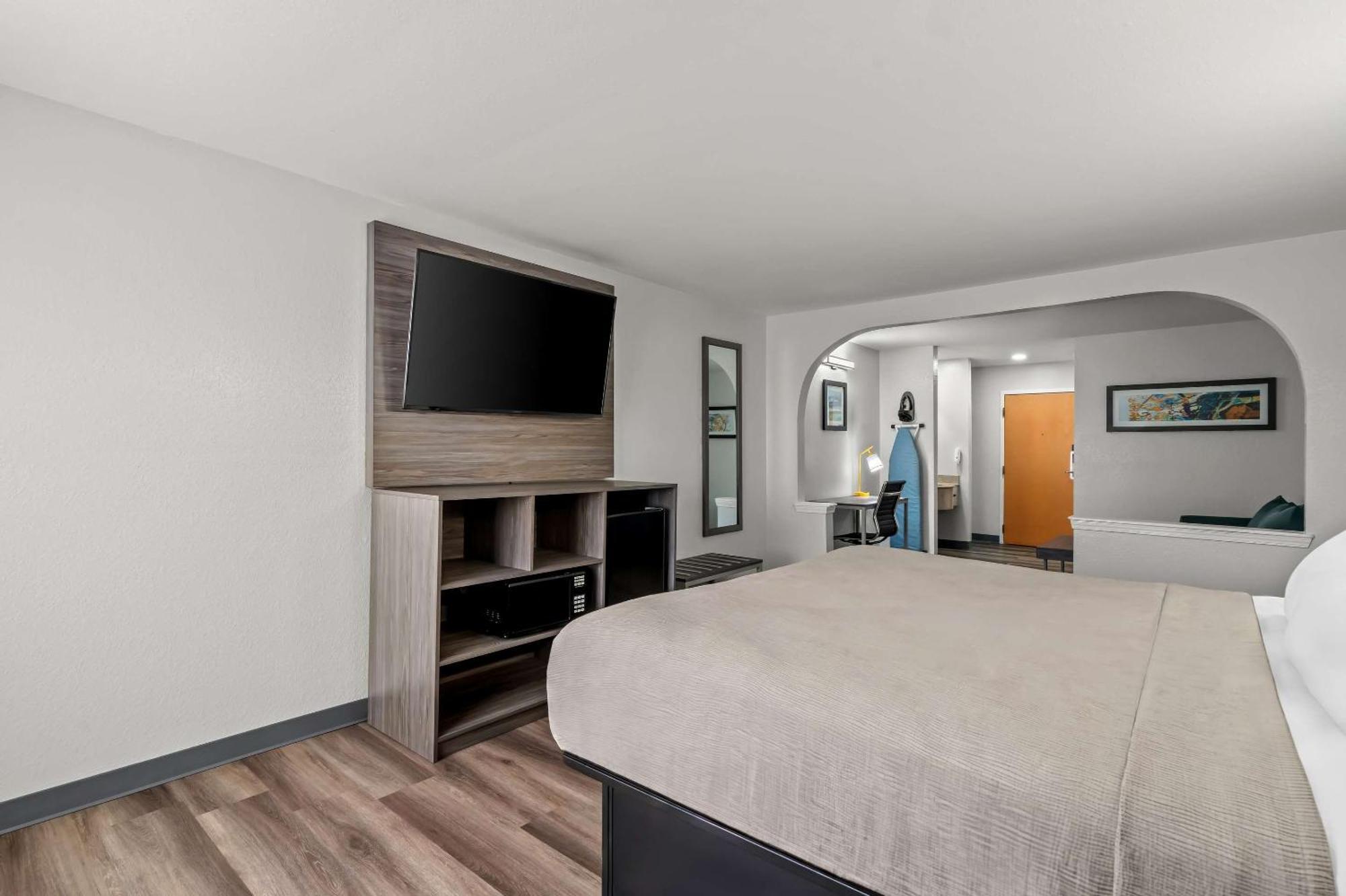 Quality Inn & Suites Билокси Екстериор снимка
