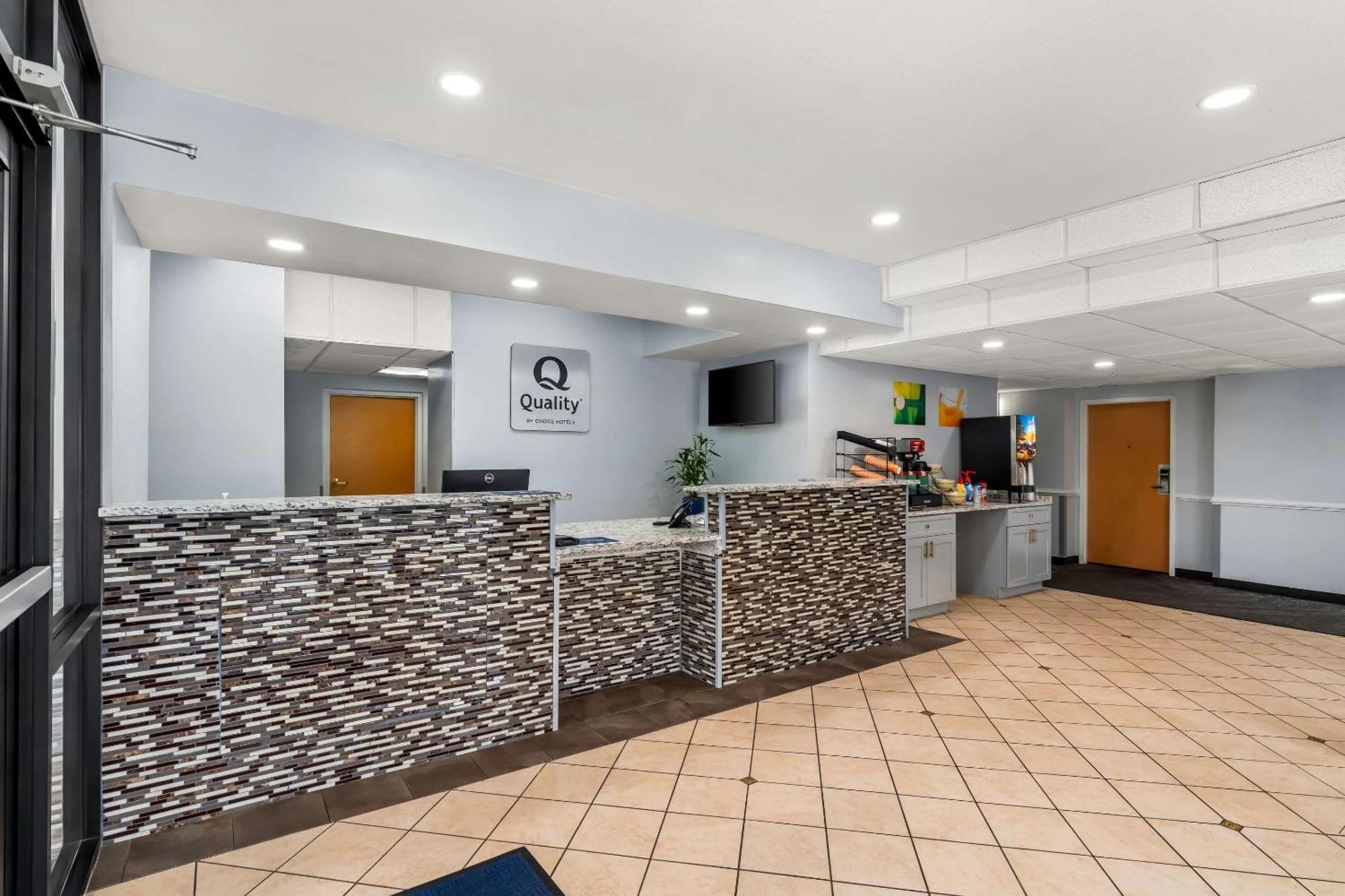 Quality Inn & Suites Билокси Екстериор снимка